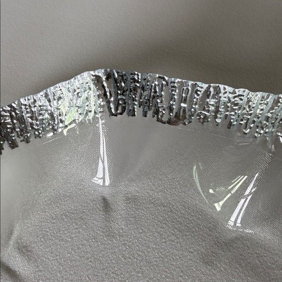 Vietri Rufolo Glass Platter in Platinum Ruffles Shimmer Entertaining Holiday - Picture 4 of 8